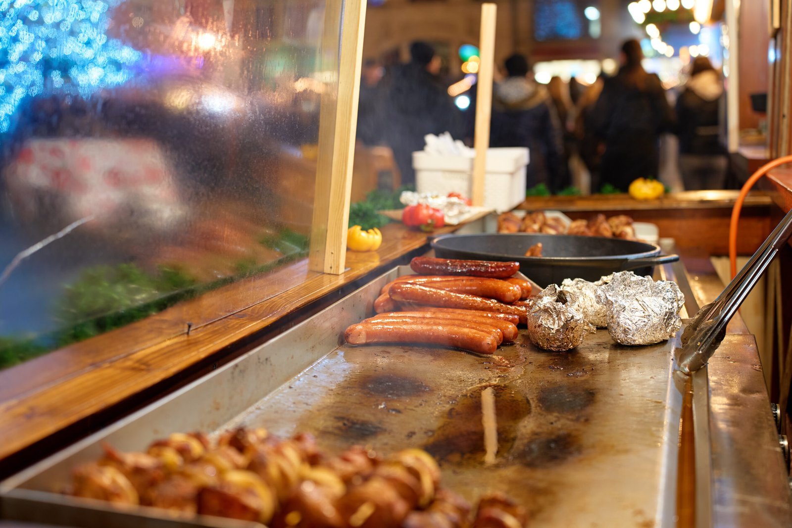 FOOD & CONCESSIONS